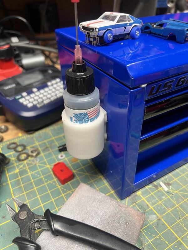 Oil holder Harbor Freight mini toolbox 