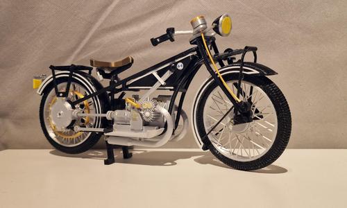 BMW R32 motorcycle year 1925 scale 1:6,5 Designer Ed van der Heijden.