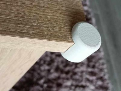 Table corner cover