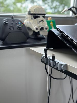 Magnetic Wire Holder