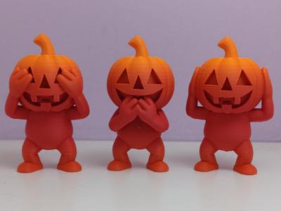 three wise pumpkins