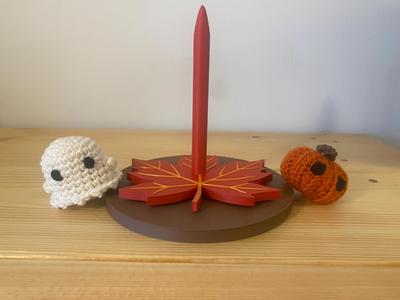 Yarn Turntable Fall Leaf 
