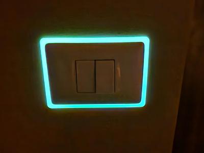 Phosphorescent border for Matix bTicino plate
