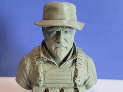 Call of Duty - Captain Price bust