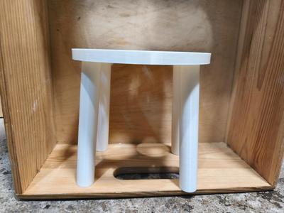 Simple 150 mm round table or pedestal