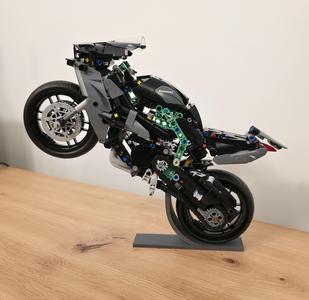 Minimalistic Motorcycle wheelie stand LEGO kawasaki ninja H2R 42170