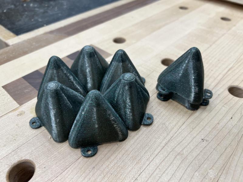 Interlocking Paint Pyramid