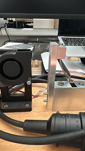 lower fan holder