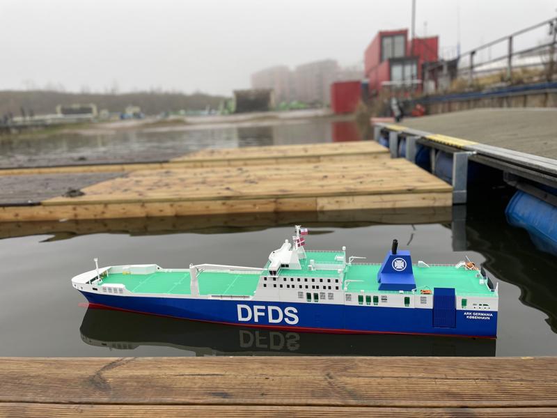 RC Vessel DFDS "Ark Germania" 1,32m Long! 1:150 Scale