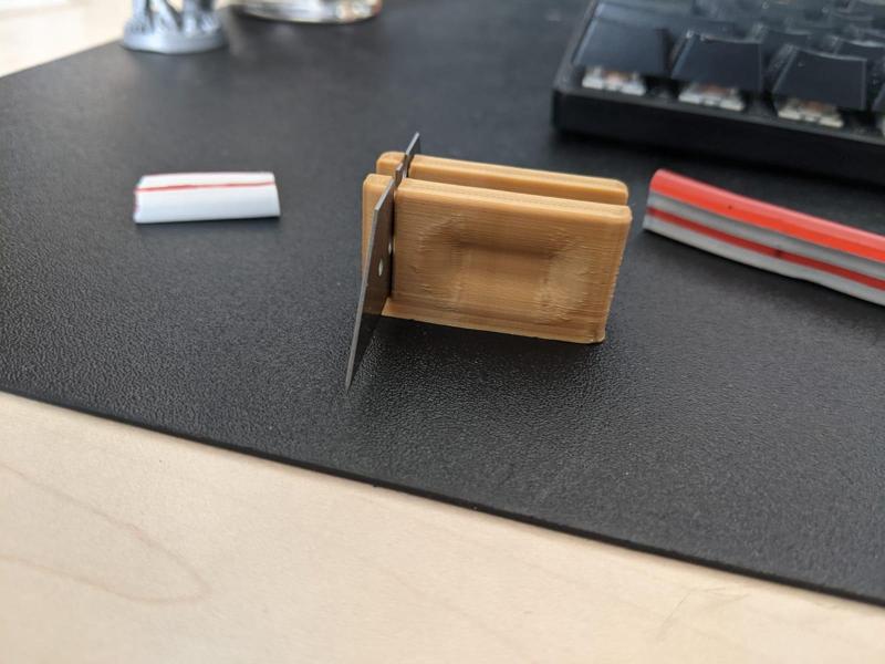 Neon LED cutting guide