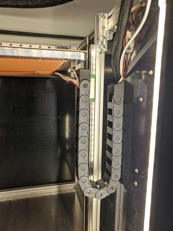 Railcore II 300ZL(T) Z-axis drag chain 