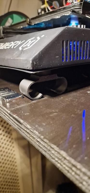 Sidewinder Wobbly Feet