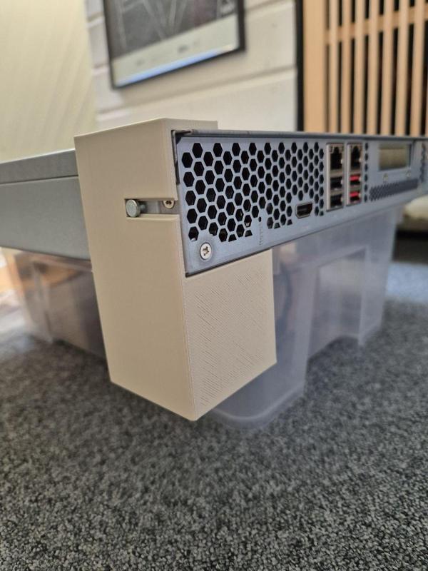 Nas/Server stand alone feet