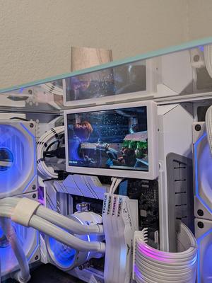 7" LCD Panel O11 Vision Mounting System