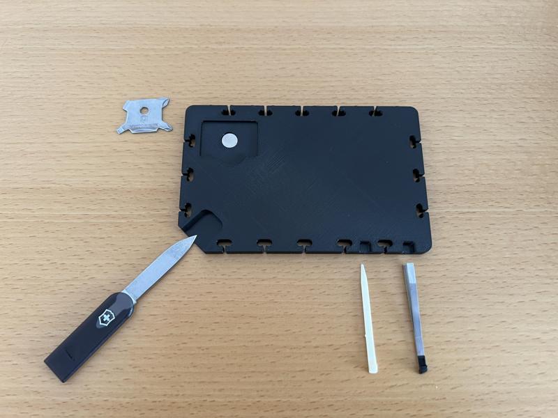 Pocket Rack EDC Swiss Edition