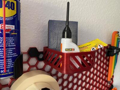 Medium size box for honeycomb storage wall system (HSW)