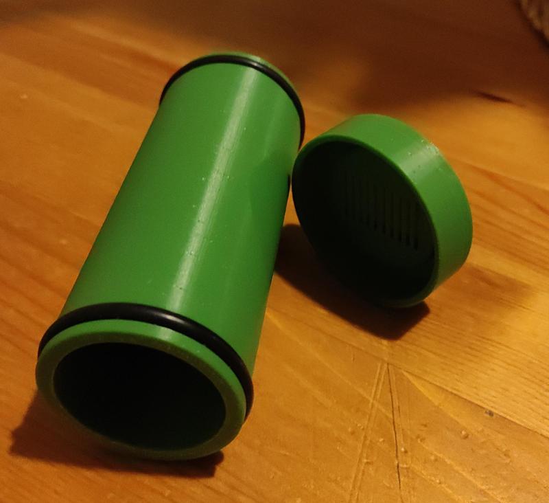 Parametric tube with O-ring sealed lids