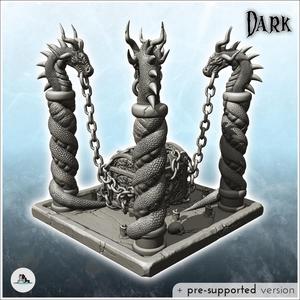 Treasure chest with chains connected to columns with dragon heads (4) - Creature Darkness War 15mm 20mm 28mm 32mm Medieval Dungeon