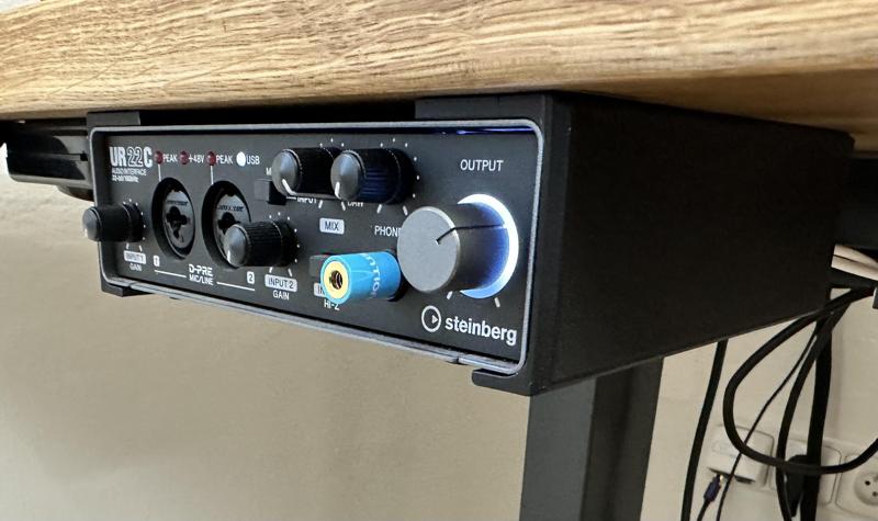 Steinberg UR22C undertable holder