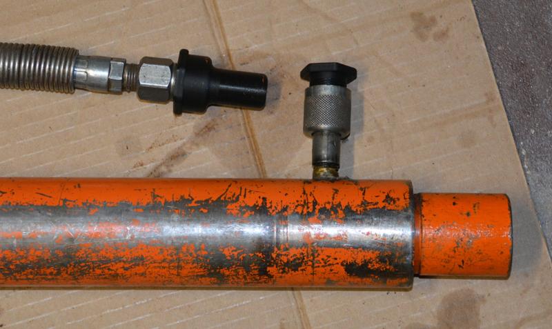 13/16" x 20 TPI Cap and Plug for Porta Power