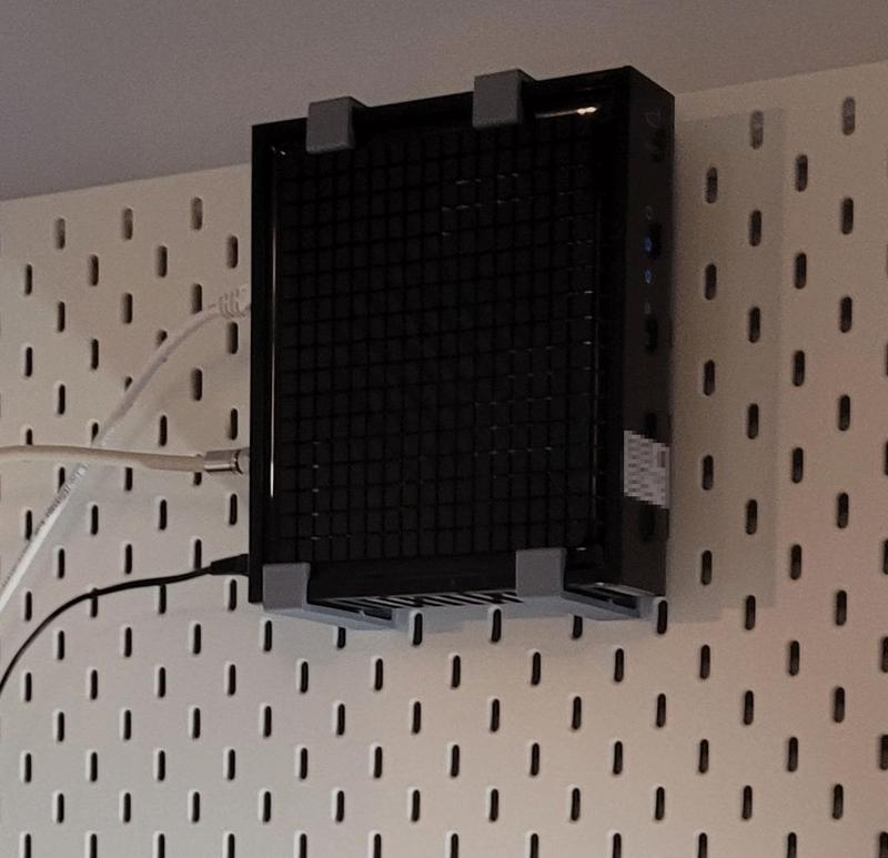 Hitron Modem Clips (used with skadis)