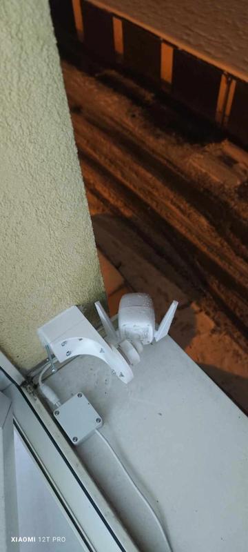 Wall Mount (90 angle) Tapo C320 / C325WB