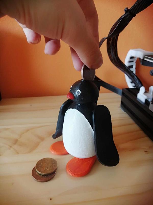 Pingu piggy bank