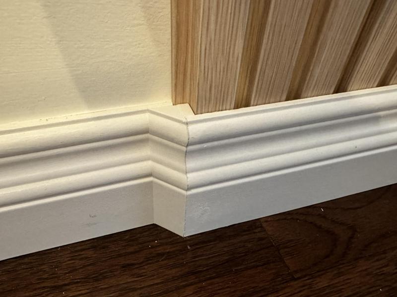 Baseboard trim profile