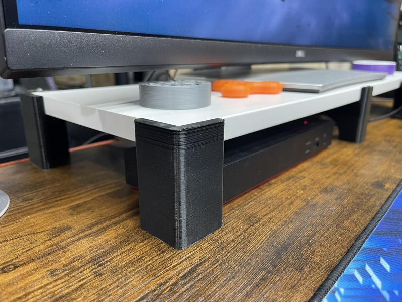 Burhult low desk riser with center support