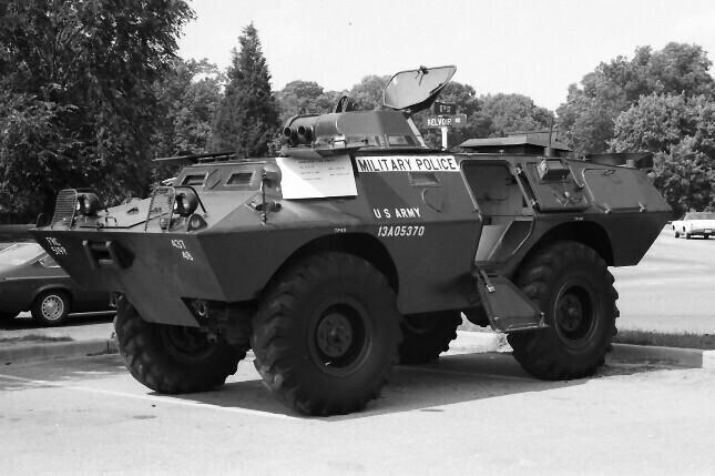 Cadillac Gage Commando M706