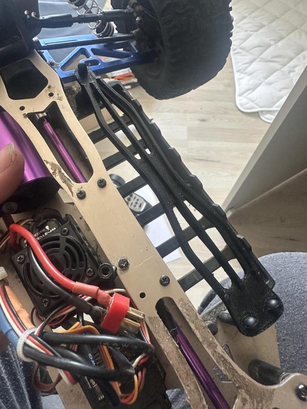 hbx stealth x09 battery holder over battery