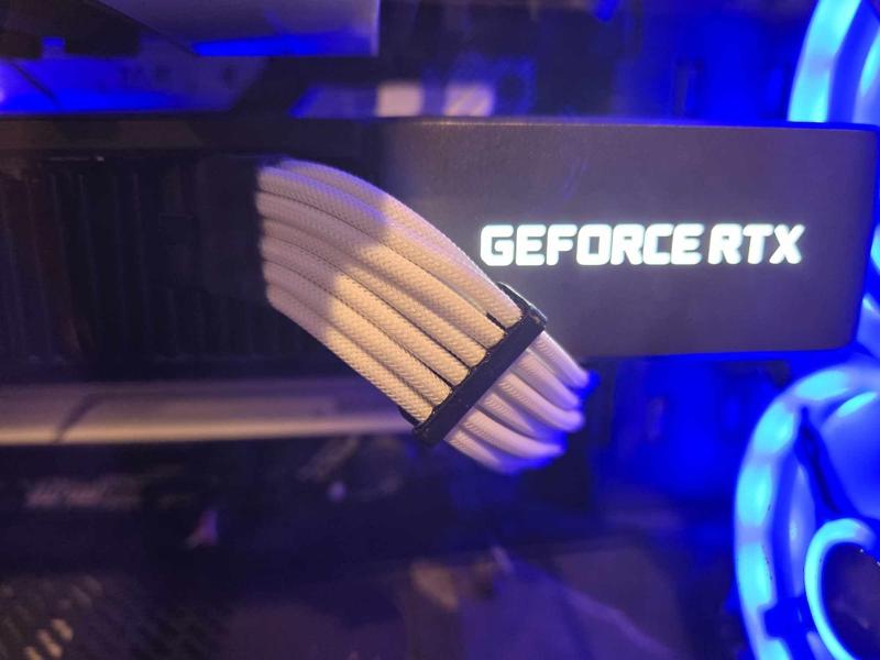 12 Pin GPU Cable Comb