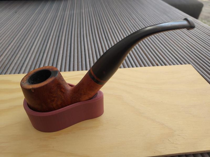 Smoking pipe stand