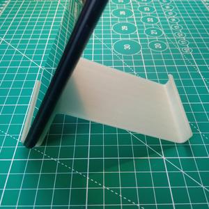 Minimalistic phone stand [STL, STEP]