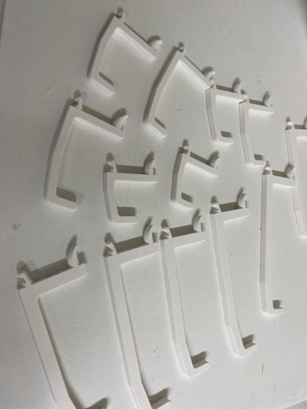 Multiboard pegboard click hooks in various sizes