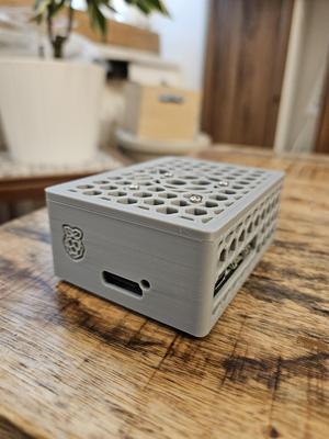 Stackable Raspberry Pi 5 Case