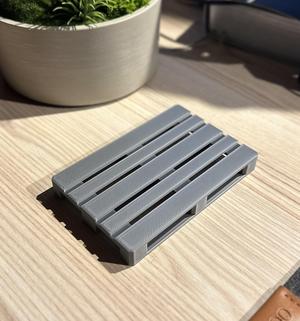 Euro palett 1:10 (no supports needed)