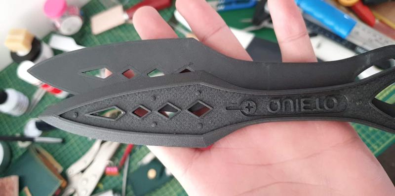 Apex Legends Wraith Knife - Heirloom