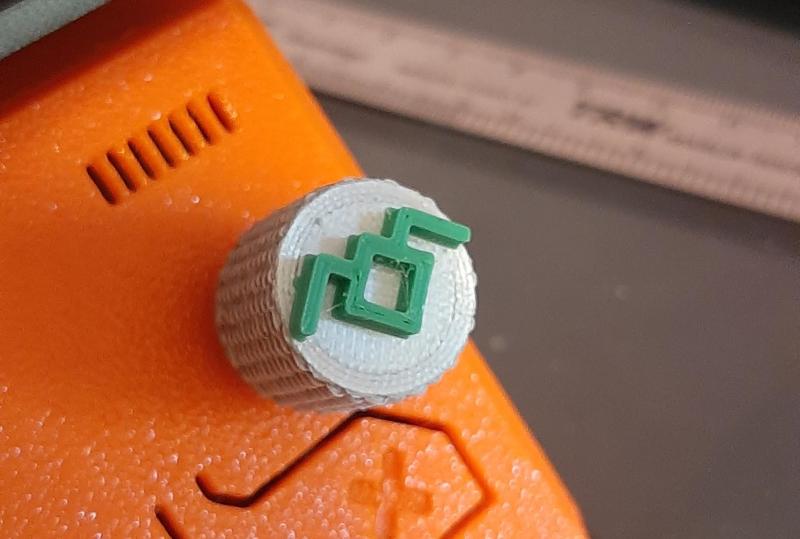 Twin Peaks Owl knurled potentiometer knob, 6mm ID, printer knob