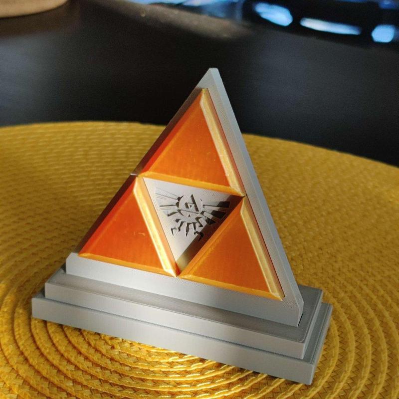Legend of Zelda Triforce Standee