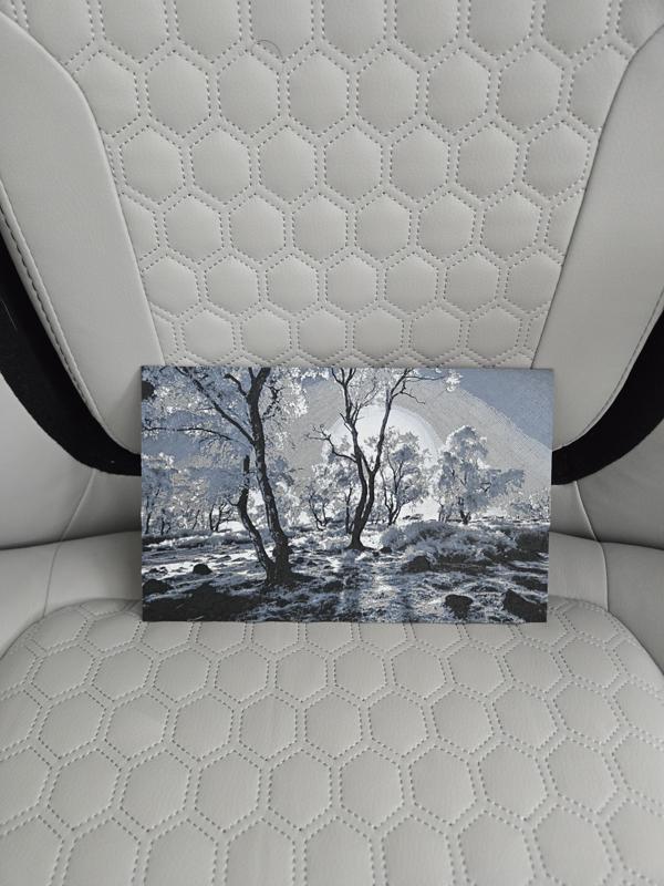 Tree moon light Hueforge