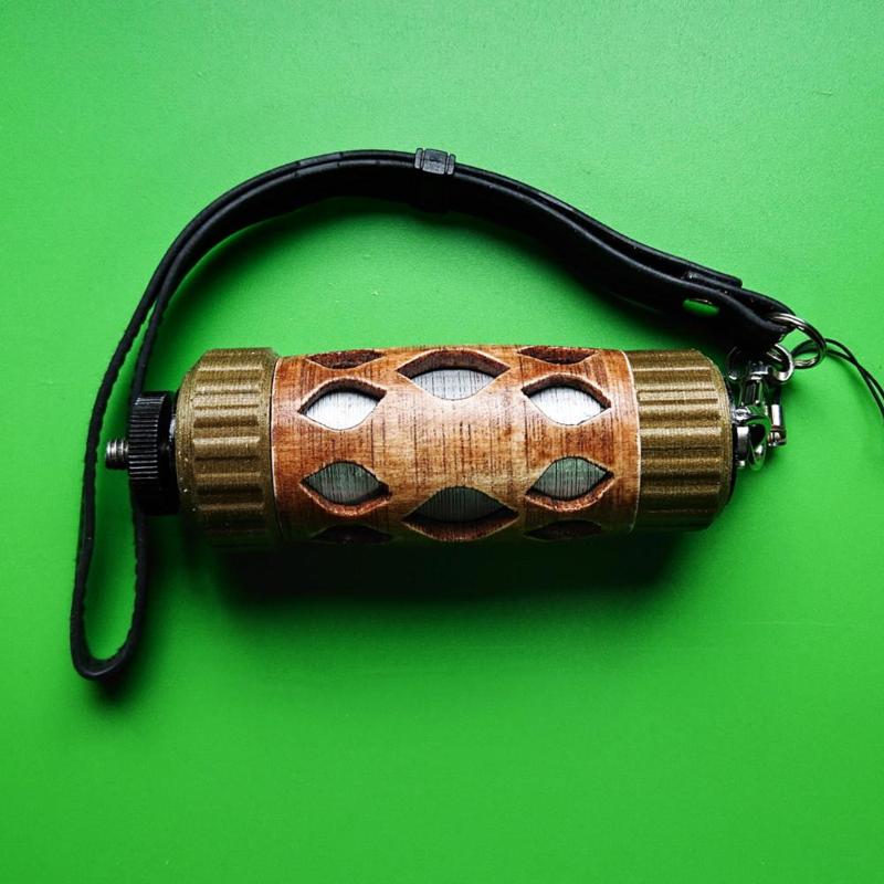 Camera grip (no support needed)