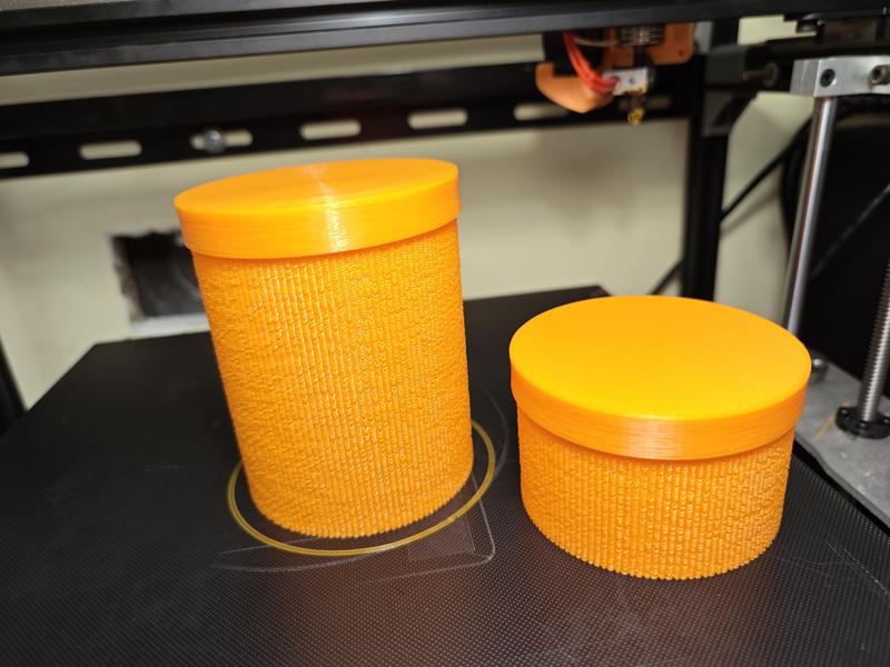 vase mode weaving cylindrical canister with cap