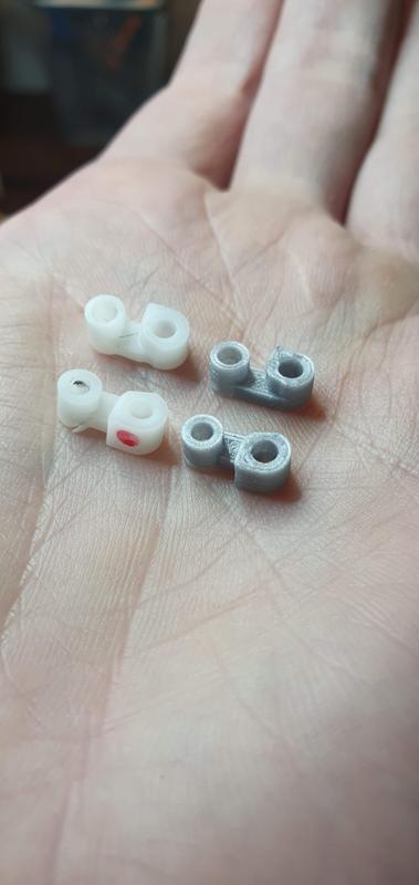 Roller mounts for Verifone VX680 terminal