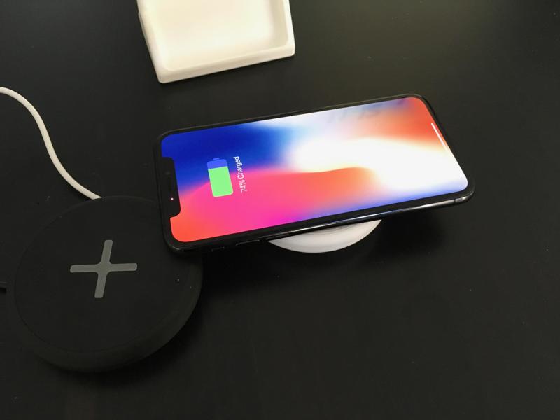 IKEA Rallen Wireless Charging iPhone Xs / Xr / X / 8 / Samsung S9 Housing