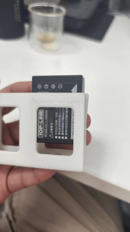 Fujifilm w126s battery case