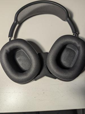 AirPods Max Sleep Module