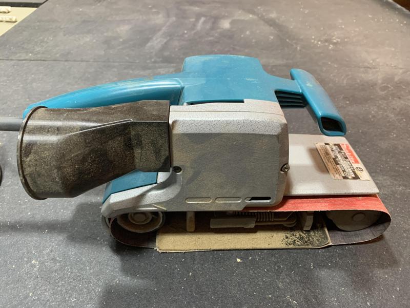 Makita 9924DB dust outlet adapter for 2.5" Ridgid shop vac hose