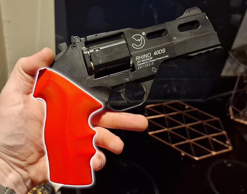 Airsoft Chiappa Rhino Ergonomic Grip Low Beavertail