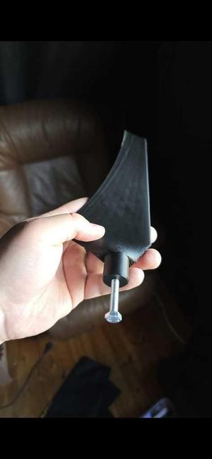 screw in blade with blade pitch control